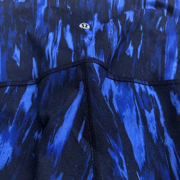 Lululemon - Picture 3 of 4